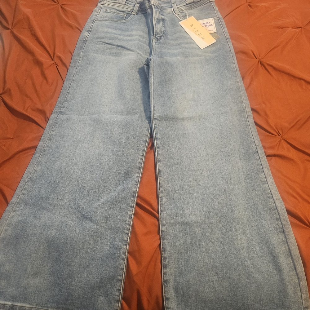 High-Rise Light Blue Wide Leg Jeans for Women Risen